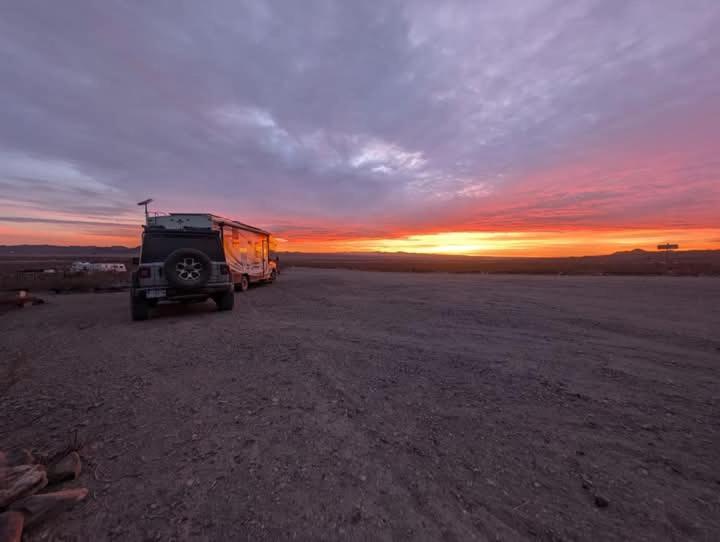 Camping At Desert Gardens Oasis At Lobo, Texas فان هورن المظهر الخارجي الصورة